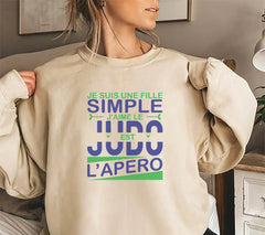 Je Suis Une Fille Simple JAime Le Judo Est LApero SVG - Typography T-Shirt Design SVG